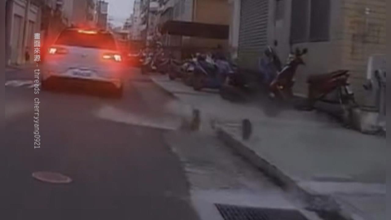 驚險！台中「磁磚雨」從天而降　大面積掉落伴隨水泥塊險砸中路過車