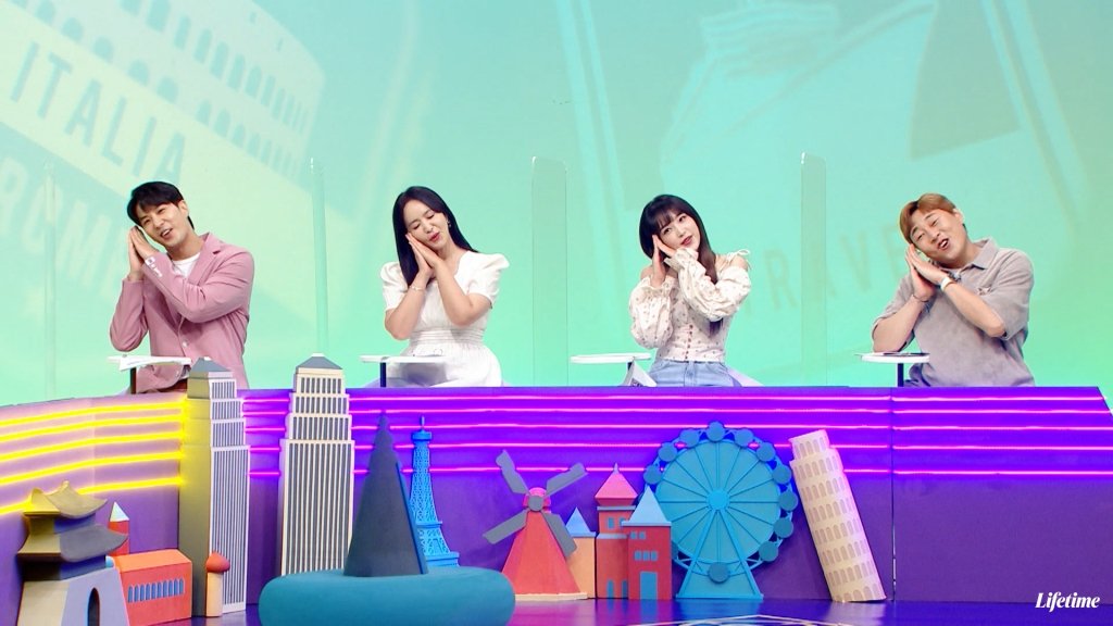 宛如置身《寄生上流》高級豪宅！前「IZ*ONE」成員金玟周即興改編《寄生》小妹經典口訣
