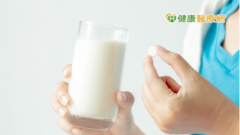 喝4種飲料配藥吃 藥師警告:小心副作用風險飆