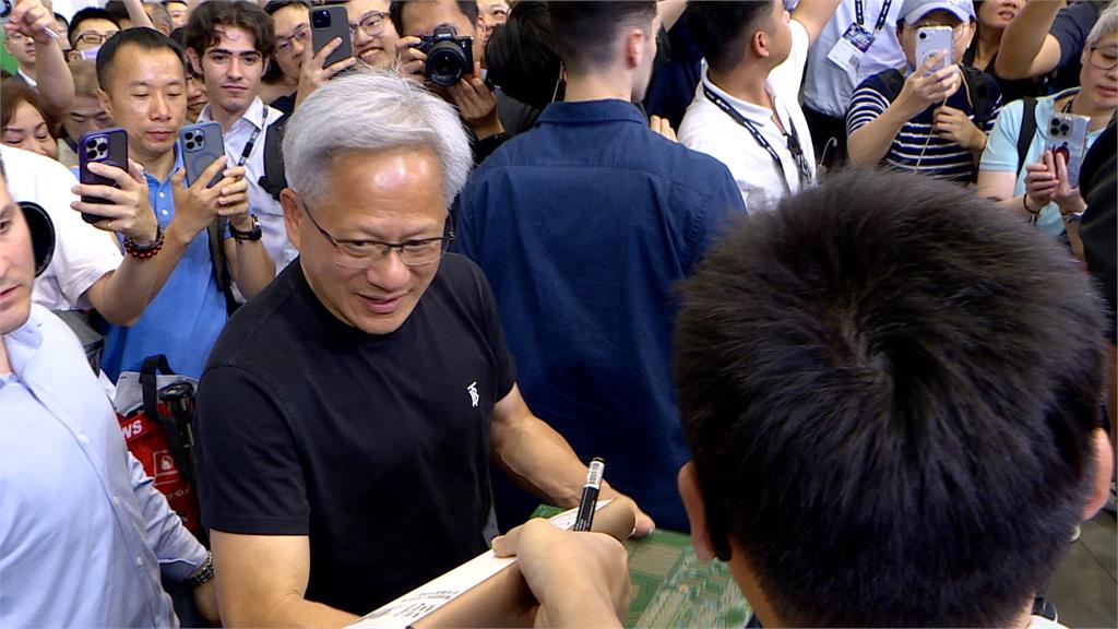 輝達台灣開出近百職缺　黃仁勳抽空與台灣員工互動