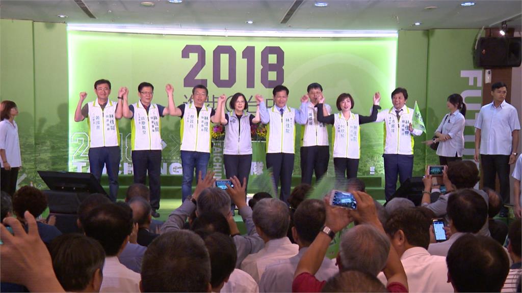 龍燕總部大比拚 兩人都選休業餐廳改造！