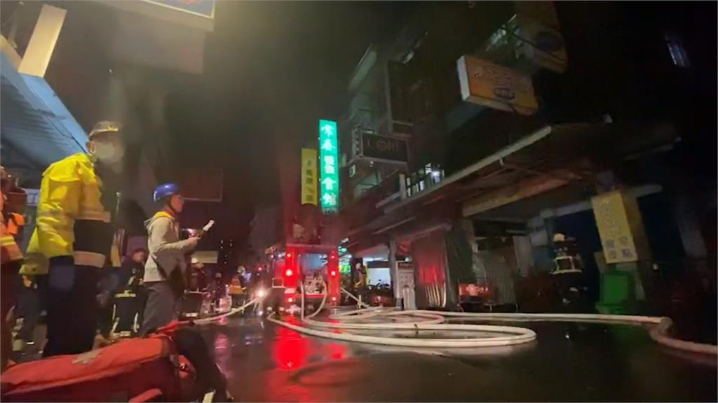 新北板橋公寓凌晨大火 6旬男子送醫不治