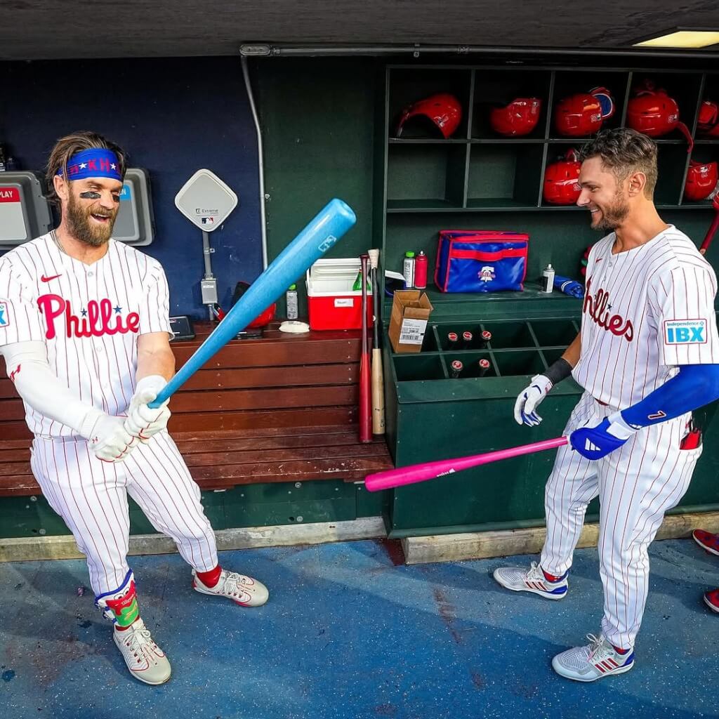 MLB流行場上性別揭曉　藍球棒粉紅護腕各有意義