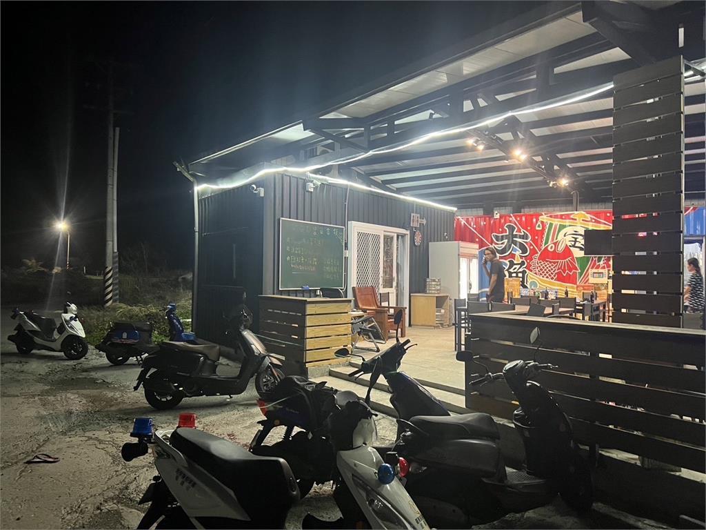 快新聞/綠島碳烤店起口角!被害人遭4人持刀攻擊 員警1小時內緝獲到案