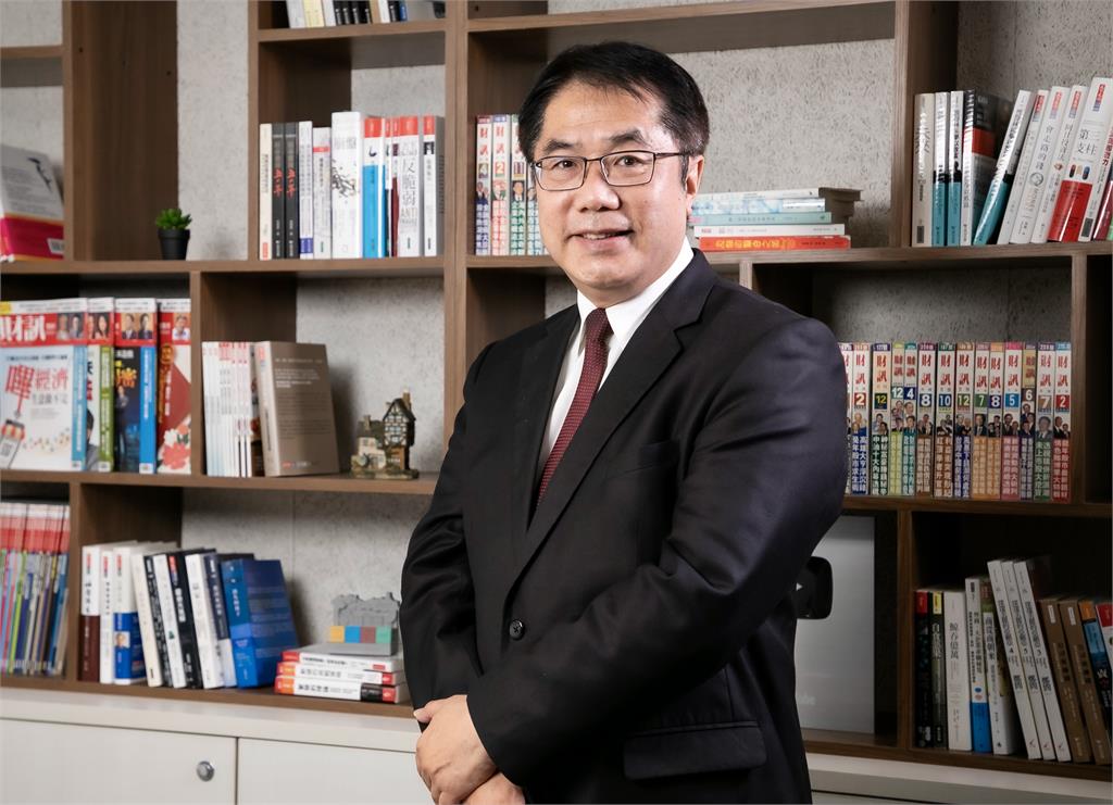 快新聞/滿意度六都進步最多!建設、招商、政策三箭齊發 黃偉哲低調發聲