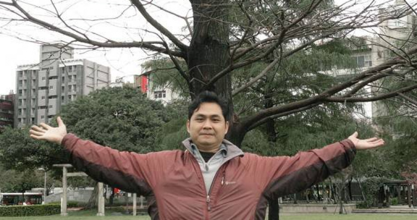 「神醫」栽了2／假冒聯合國法官行騙非首次　廖慶裕出書自稱「國際針灸師」