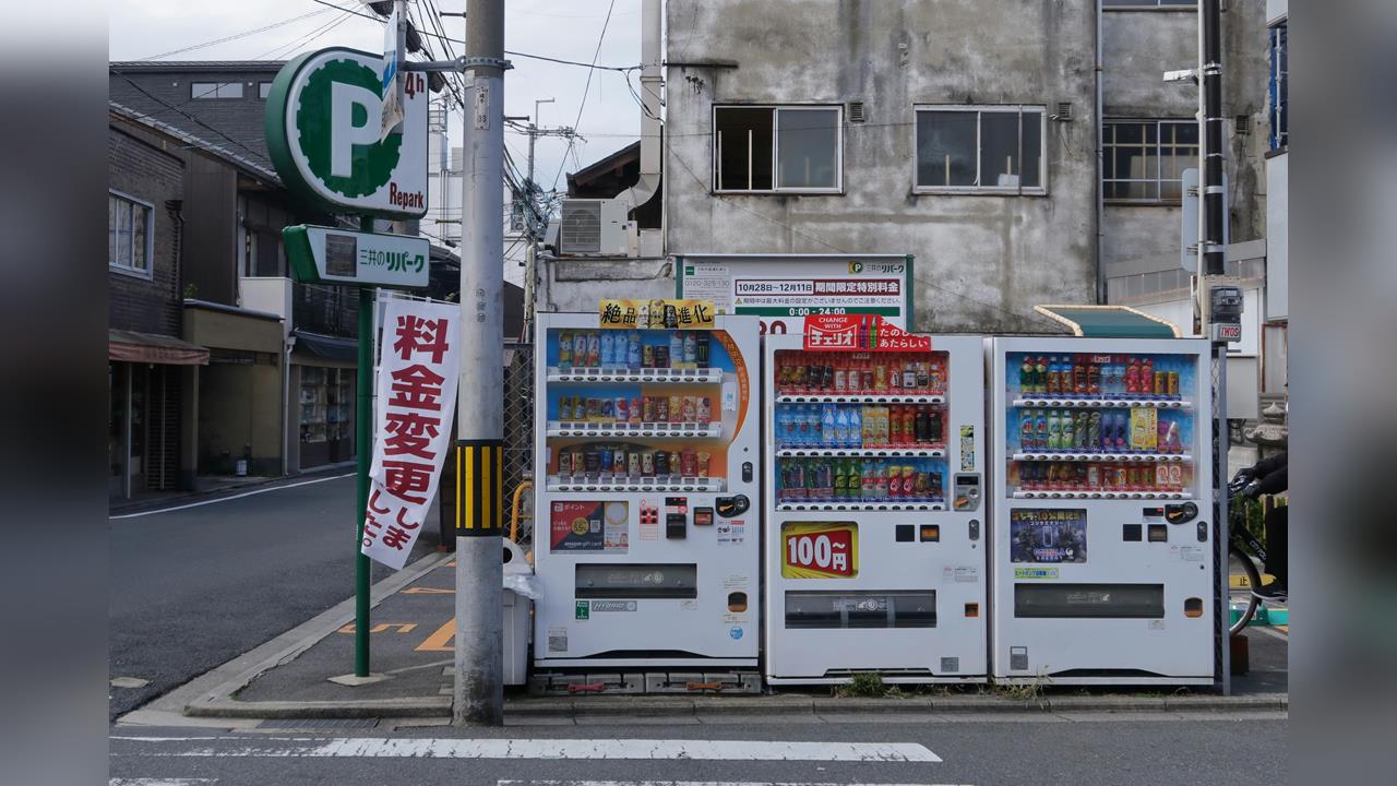日本販賣機V.S台灣手搖飲誰更好喝？內行網友曝「關鍵差異」