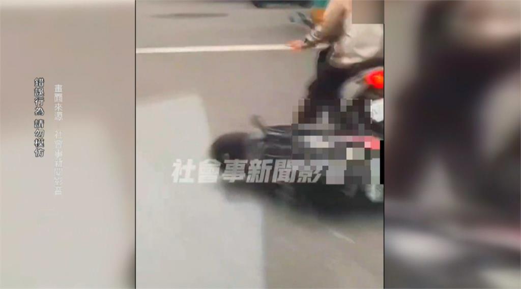 車行員工「耍特技牽車」害機車重摔　車主怒：業者未告知