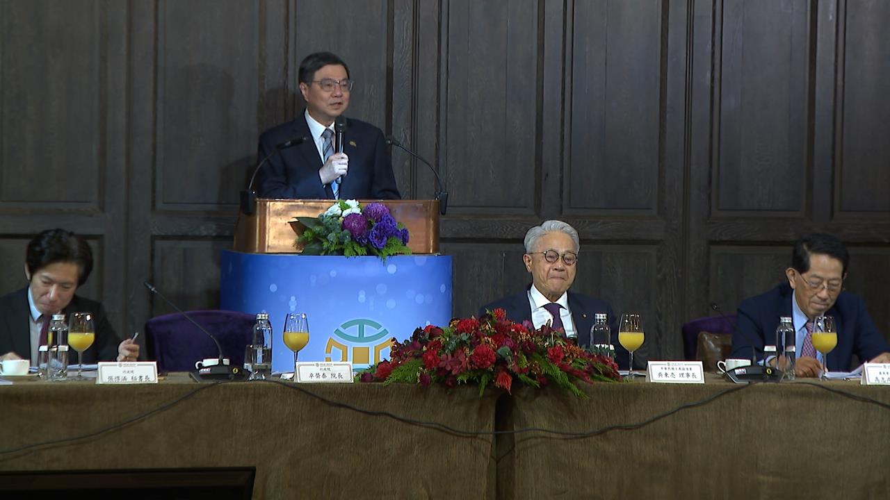 年度工商早餐會百人共聚 吳東亮:不能只有AI一枝獨秀