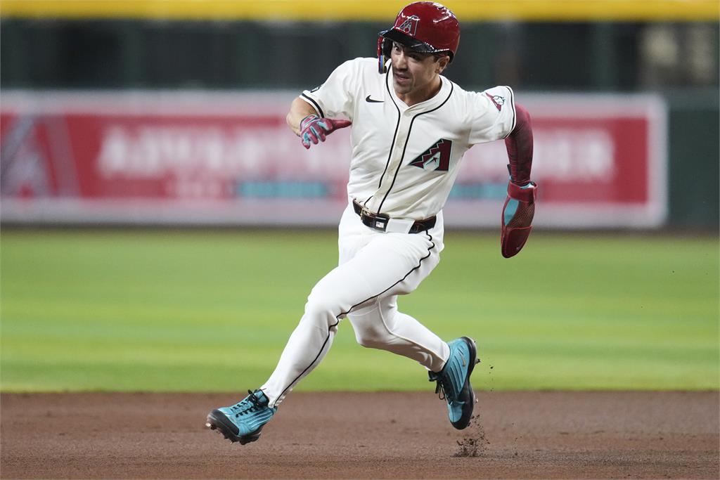 MLB(影)／台美混血明星強打「卡仔」炸裂！助響尾蛇9：0完封金鶯