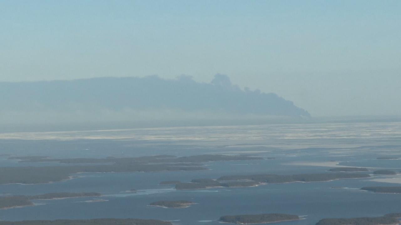 俄石油重要出口港遭轟 烏總統曝:美逼割讓領土換和平