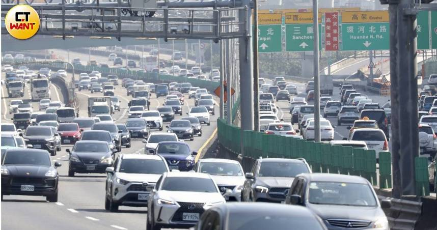 初一走春車潮將湧現!國道12地雷路段出爐 南北最佳出發時間一次看