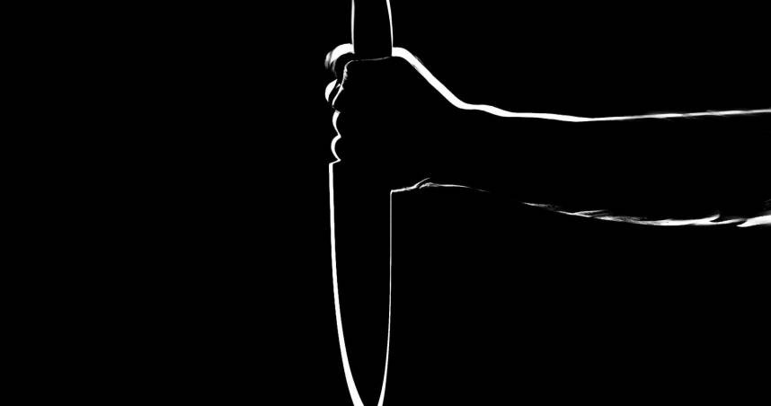 15歲少年數十刀砍死「醫師爸」　爽玩1天才自首：我殺了我爸