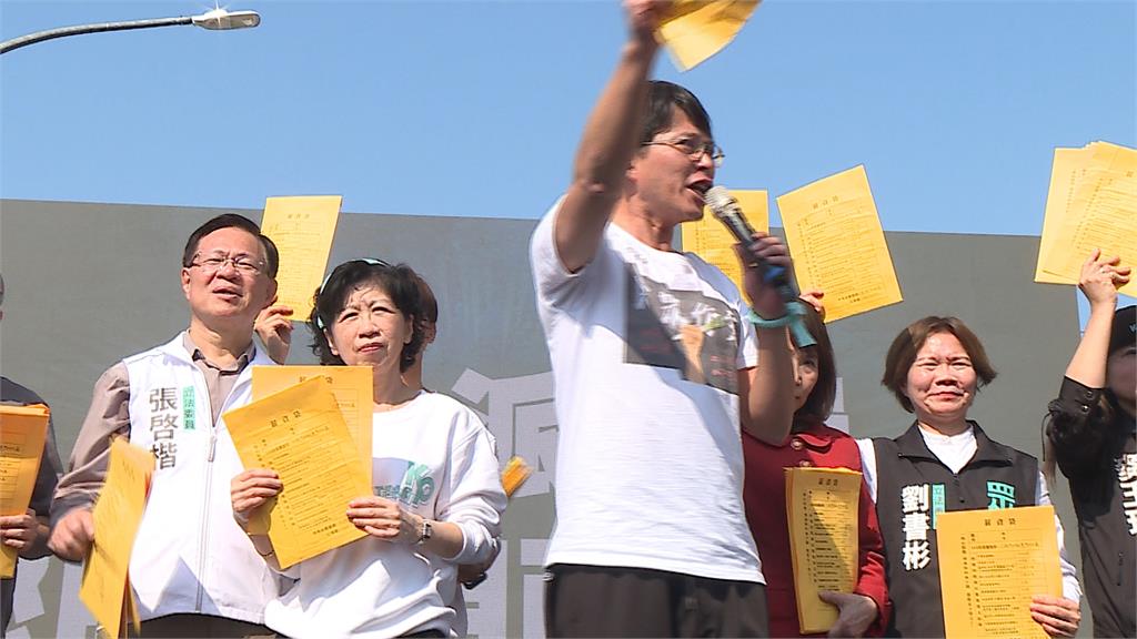 向前行(影)／公務員在民眾黨宣講大批吳春城？名嘴揭藏鏡人「100%昌派」