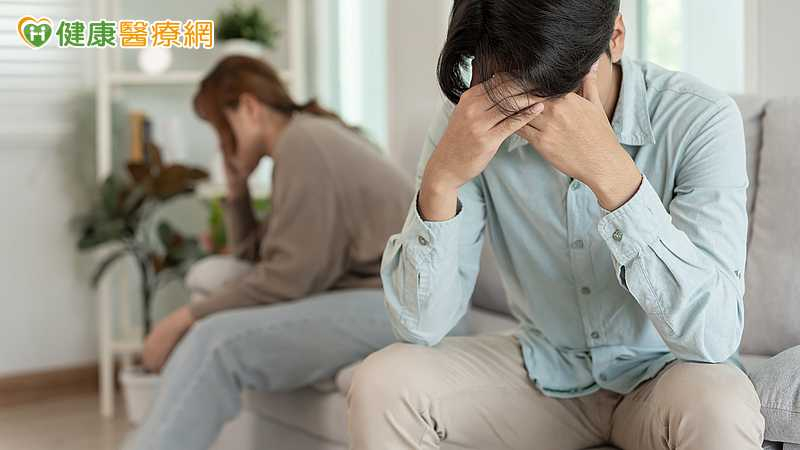 單身不幸福?研究追蹤近3000人11年 約9成生活滿意度偏高