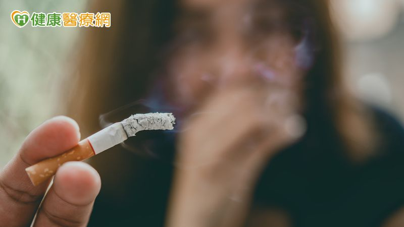 家族史+二手菸暴露埋危機　40歲女工程師LDCT篩檢提早揪肺癌