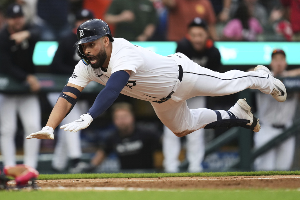 MLB(影)／大聯盟出現「少棒全壘打」？老虎敲安、紅襪外野一人煮粥狂丟3分