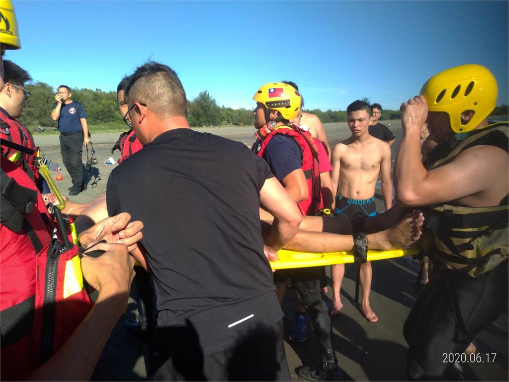 快新聞／台南漁光島1學生溺水 警消救起順利救回