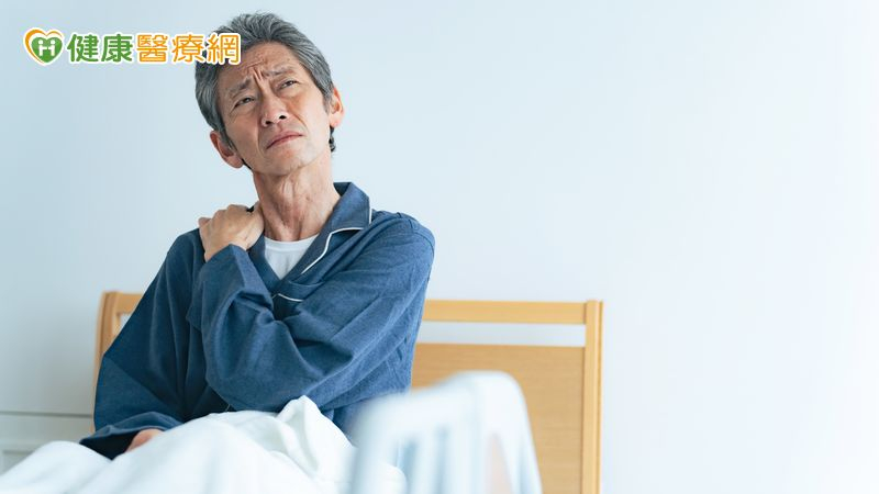 男性過了40歲為何容易累 沒性趣?醫師教你檢查與改善