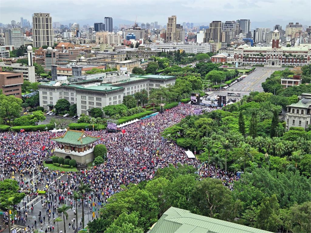 大罷免決戰五月2／在野426凱道造勢反催出連署潮　黃金週罷團陸戰招式盡出