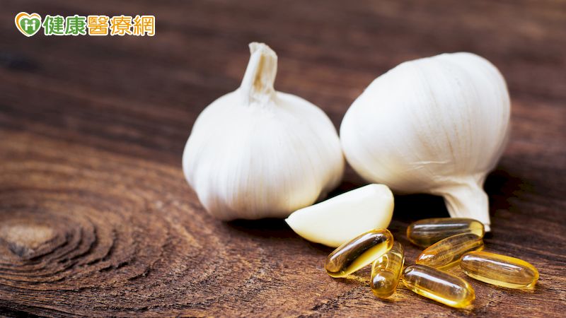 大蒜會與藥品產生交互作用？　藥師提醒用藥注意事項