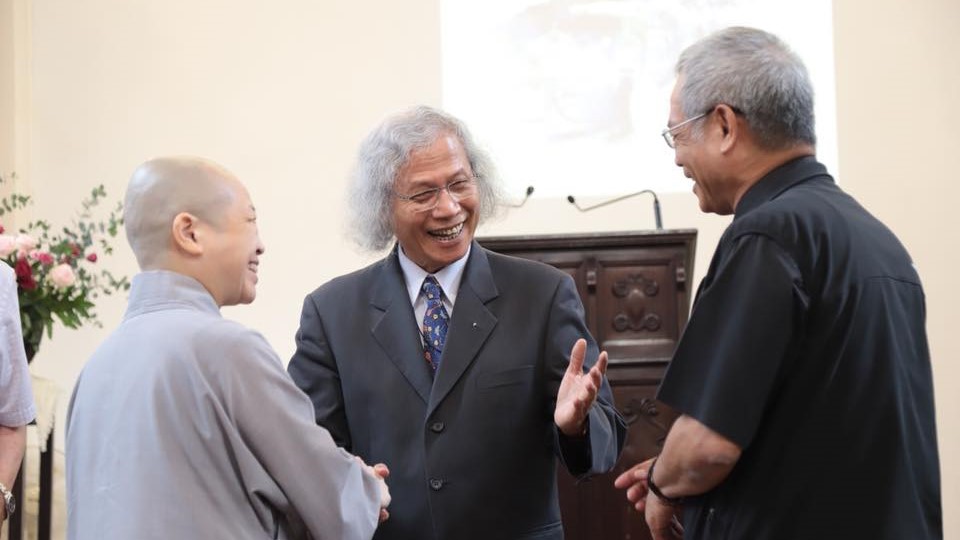 傅崐萁批洪申翰「國家之恥」！盧俊義怒了：學歷取人才是社會敗壞原因