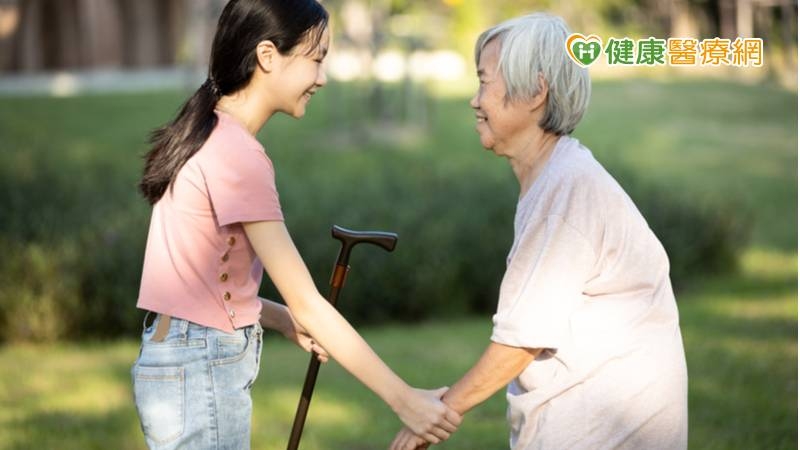 施比受更有福？研究：隨意的善舉具傳染性、影響超乎想像