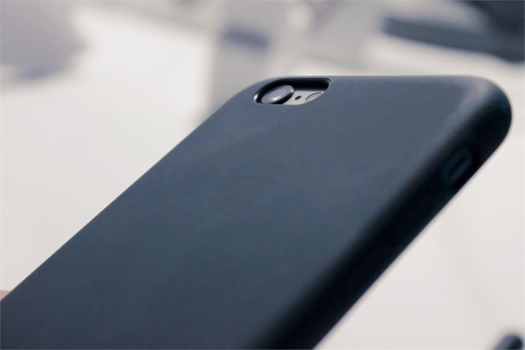 噁爛警手機伸人妻裙底偷拍！警方到場發現是自己人尷尬