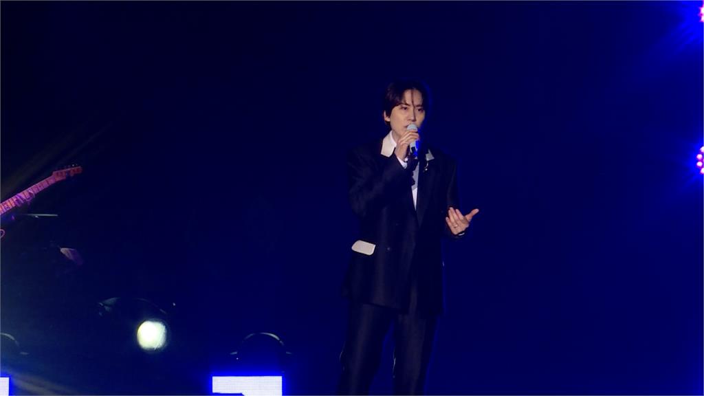 Super　Junior圭賢週末開唱！　大批粉絲嗨翻林口體育館