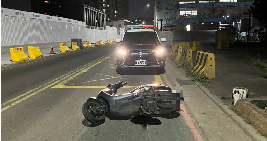 27歲孕婦自撞機車噴飛20公尺　「一屍兩命」送醫不治身亡