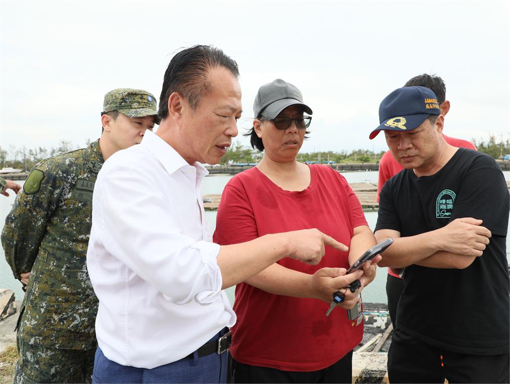 快新聞/丹娜絲重創嘉義 翁章梁親赴布袋、東石沿海地區勘災