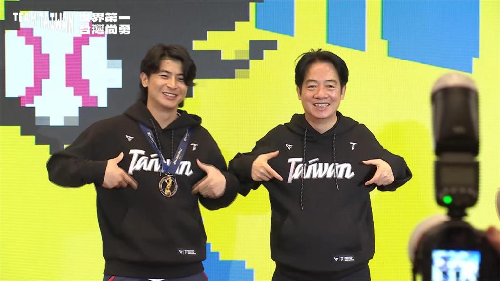 台灣隊奪12強世界冠軍　「TEAM　TAIWAN」帽T狂銷7.5萬件