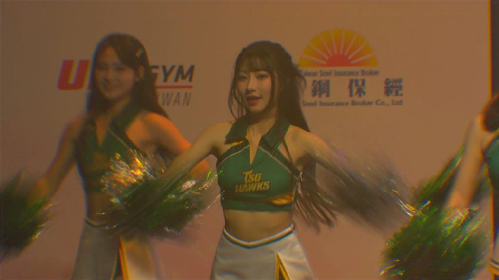 台鋼雄鷹啦啦隊成軍一週年！　高流見面會與粉絲同樂