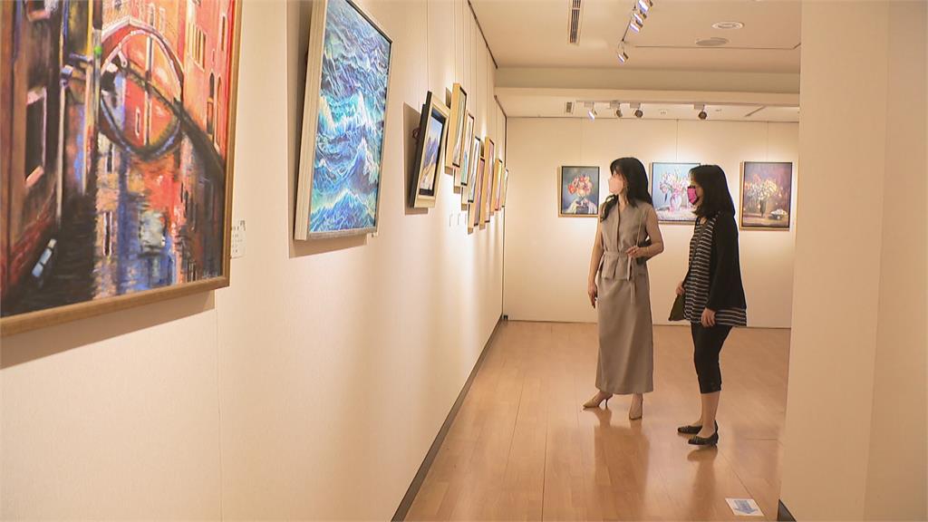 彩繪人生風景！女畫家「繪意人生」以畫會友