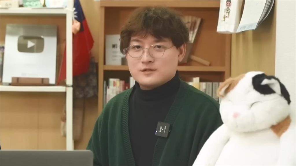 舔共網紅「罵台歷史刪減嚴重」勸回歸中國　上海男嗆：應該遠離不是加入