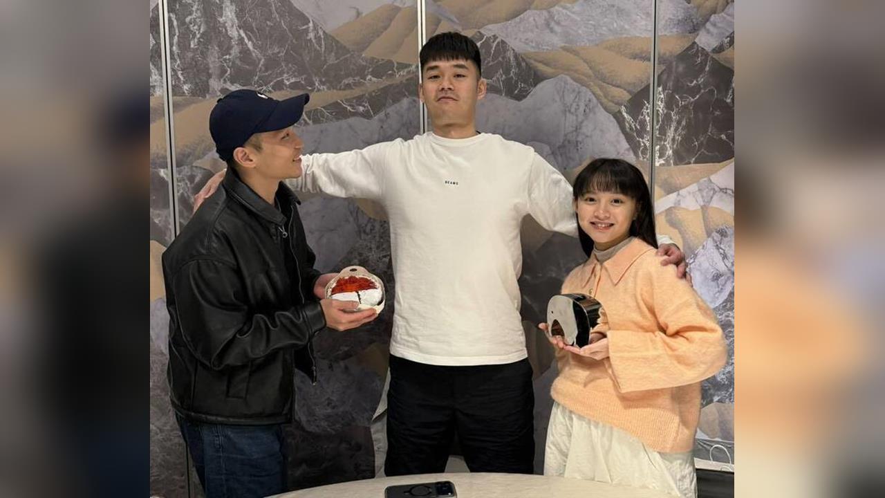 羽球／王齊麟「30+1」生日快樂！老搭檔部長李洋「合體」慶生笑言：我會繼續督促你