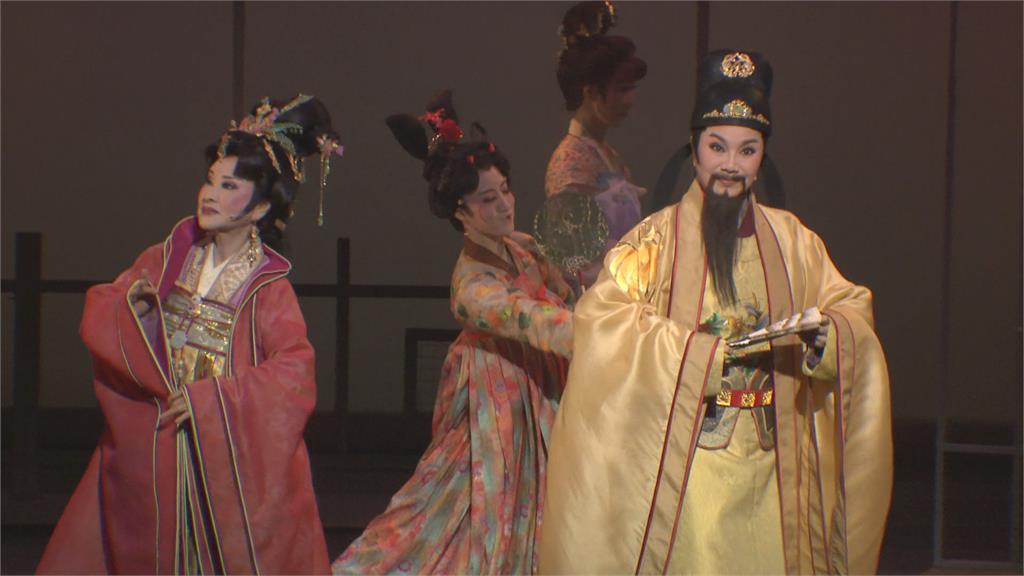 教育部藝術教育貢獻獎　唐美雲獲頒活動奉獻獎