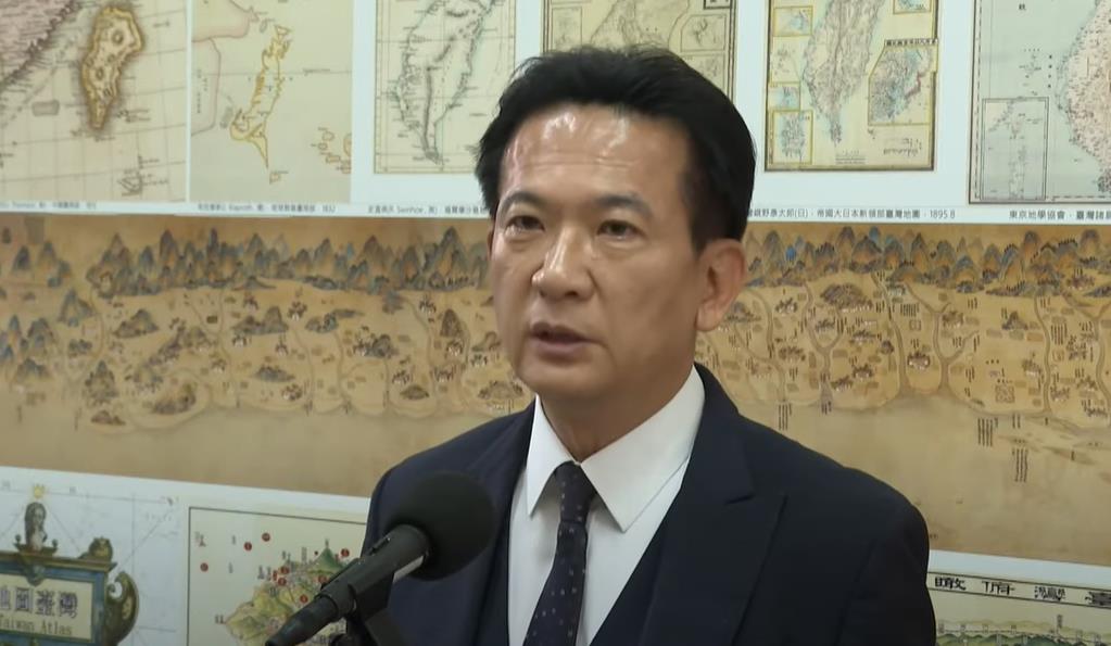 快新聞／綠白下鄉宣講活動名稱只差2字　林俊憲傻眼：黨名山寨連活動名稱也山寨？