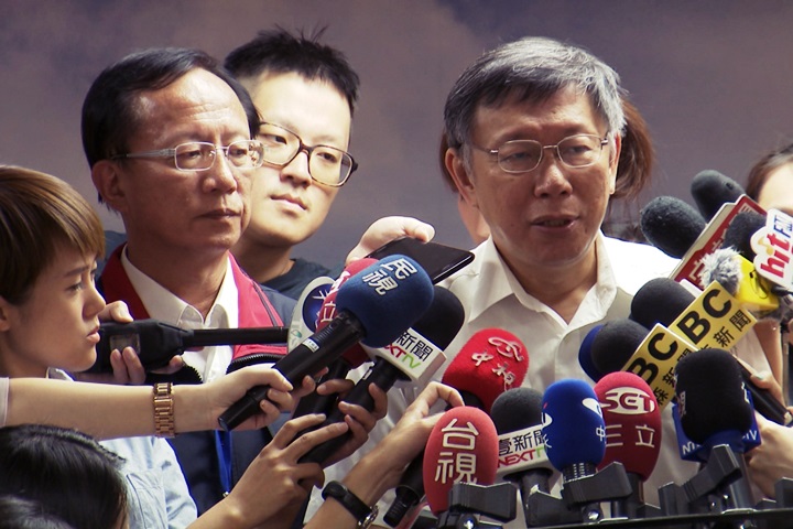 濺血事件懲警不同調 議員：柯「雙重標準」