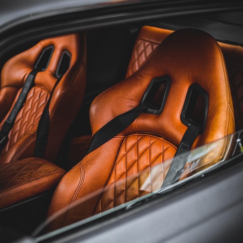 粗心爸回家看激戰片3小時　2歲女兒被「丟包車內熱死」