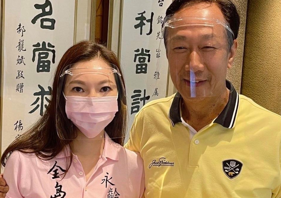 椎心！曾馨瑩不捨確診死亡家庭破碎　心疼郭董「夢話都是買疫苗」