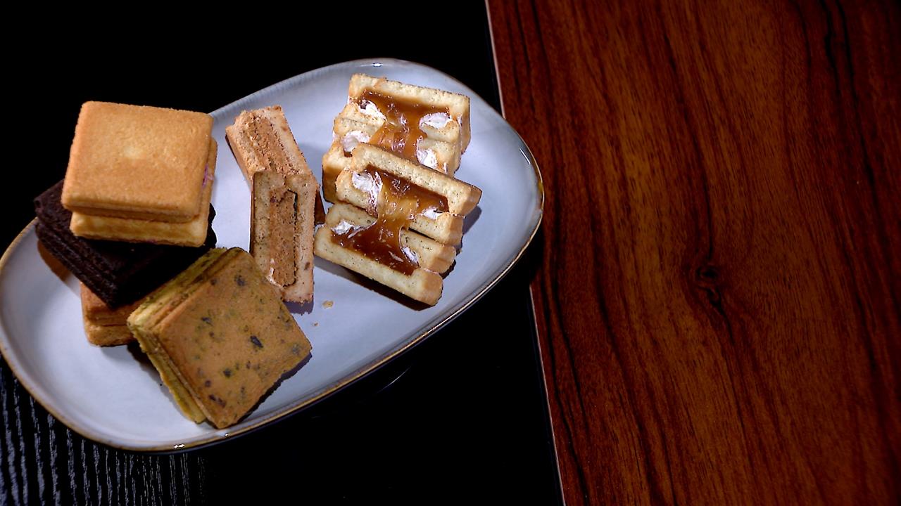 過年伴手禮! 夾心餅乾包焦糖奶油 肉鬆花生鹹甜交織
