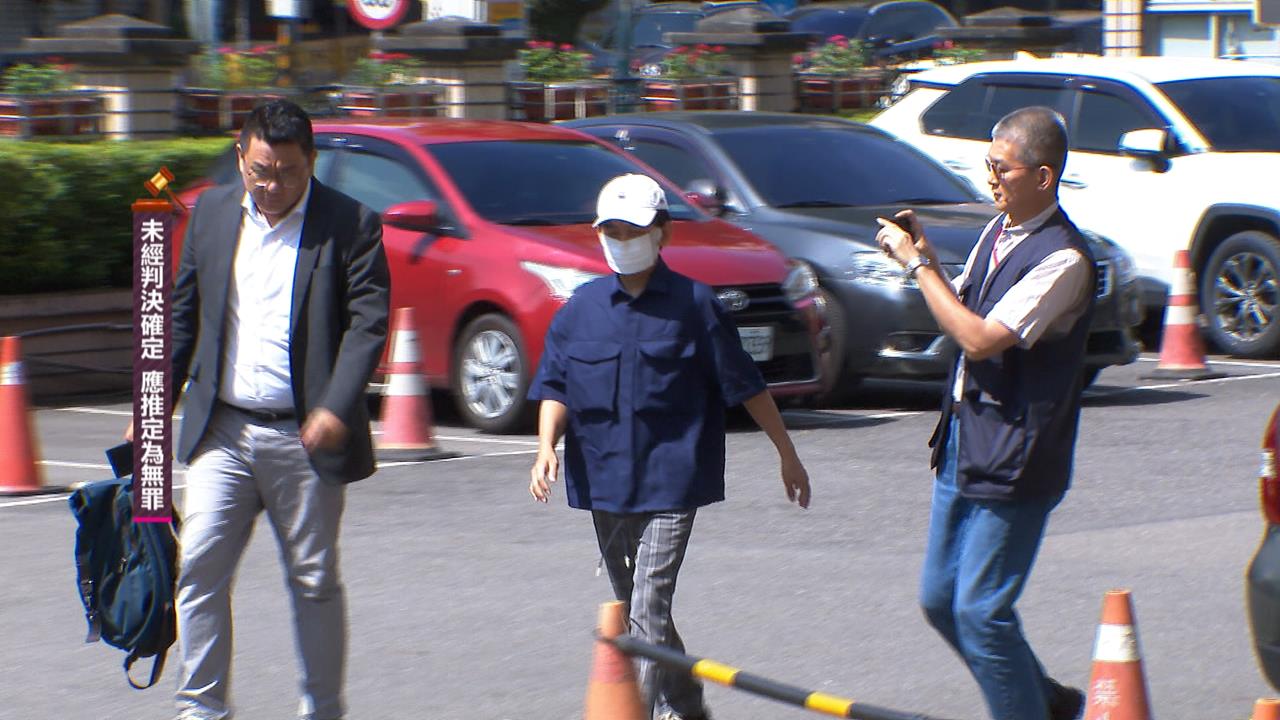 黃子佼肇逃出庭不認罪 李靚蕾點名「他還是有資格開設幼稚園」