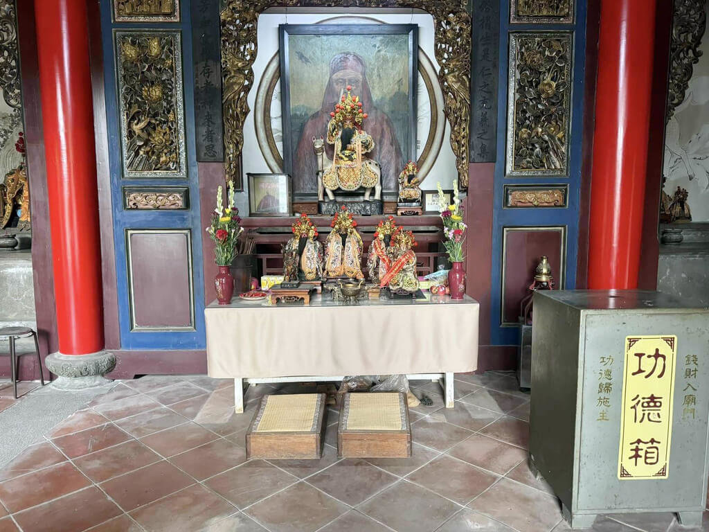 嘉義縣定古蹟吳鳳廟遭竊　神桌供具香爐全被偷