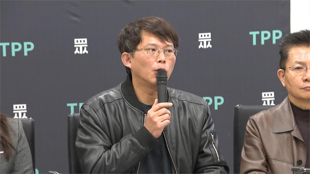 主持民眾黨代表大會被惹毛！黃國昌籲「別跟立院一樣」開嗆他：我講話不要插嘴