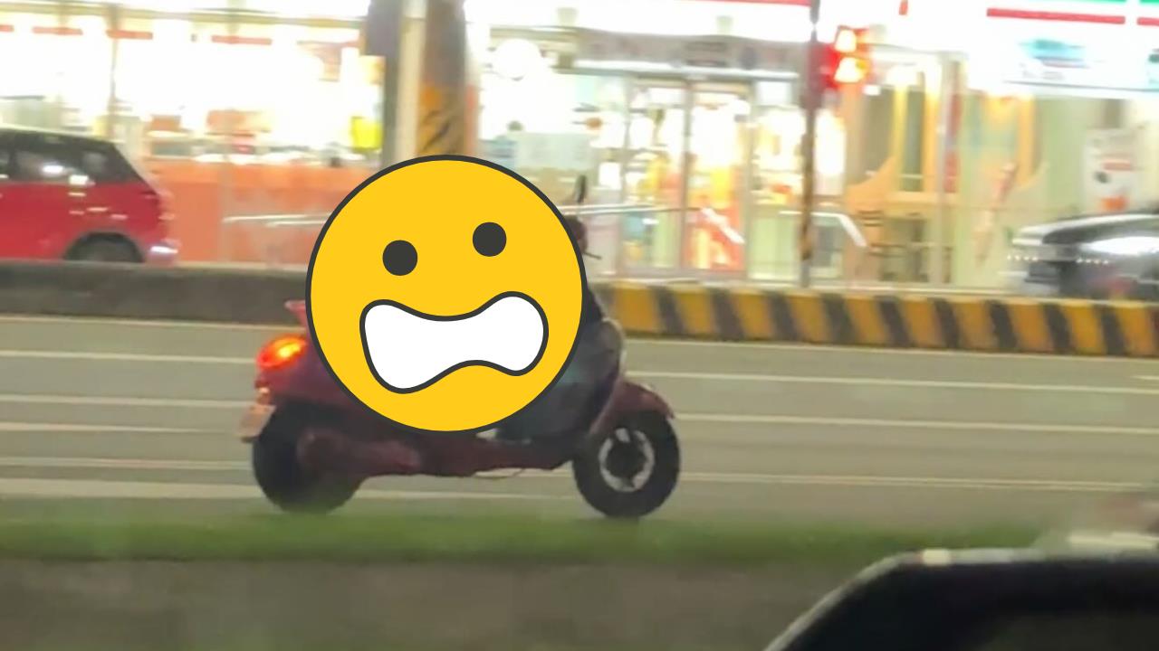 斗六街頭驚見「黑狗騎車」！驚嚇片瘋傳「1細節」引眾怒...警方出手了