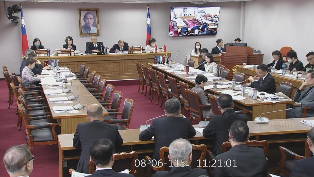 快新聞／翁曉玲末輪協商再提刪凍預算　韓國瑜凍未條喊：今年剩4個月「再思考一下」