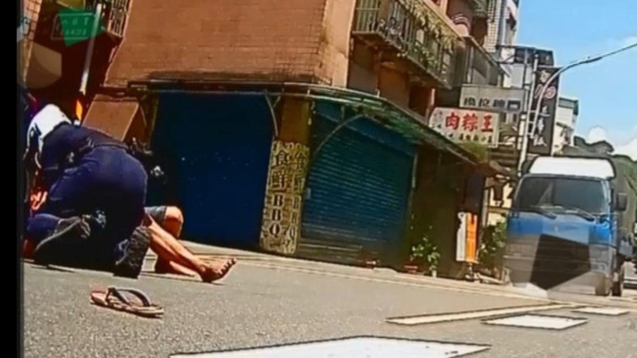 毒駕拒檢踹倒警車後開溜　所長狂追飛撲肉身壓制