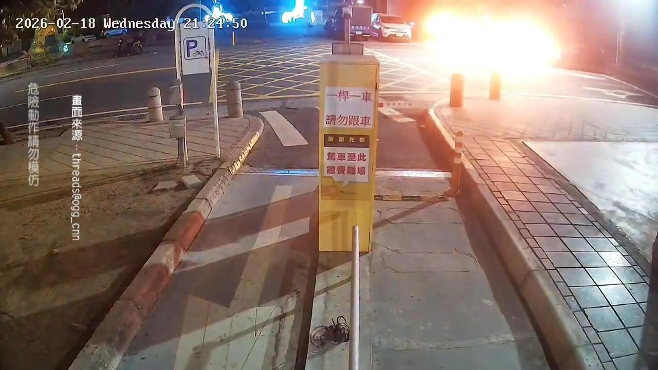 屏東縱火燒車! 男燒4車再砸2車還闖超商搶7千元