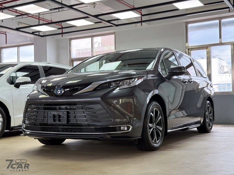 年式配備再升級！美規 2025 年式 Toyota Sienna 外匯車 實拍